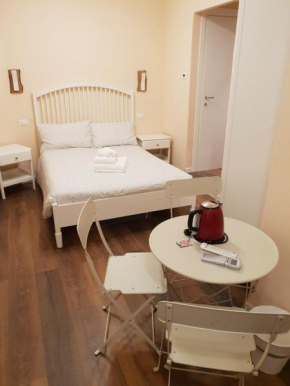 Glam Resort G H O S T E L, La Spezia